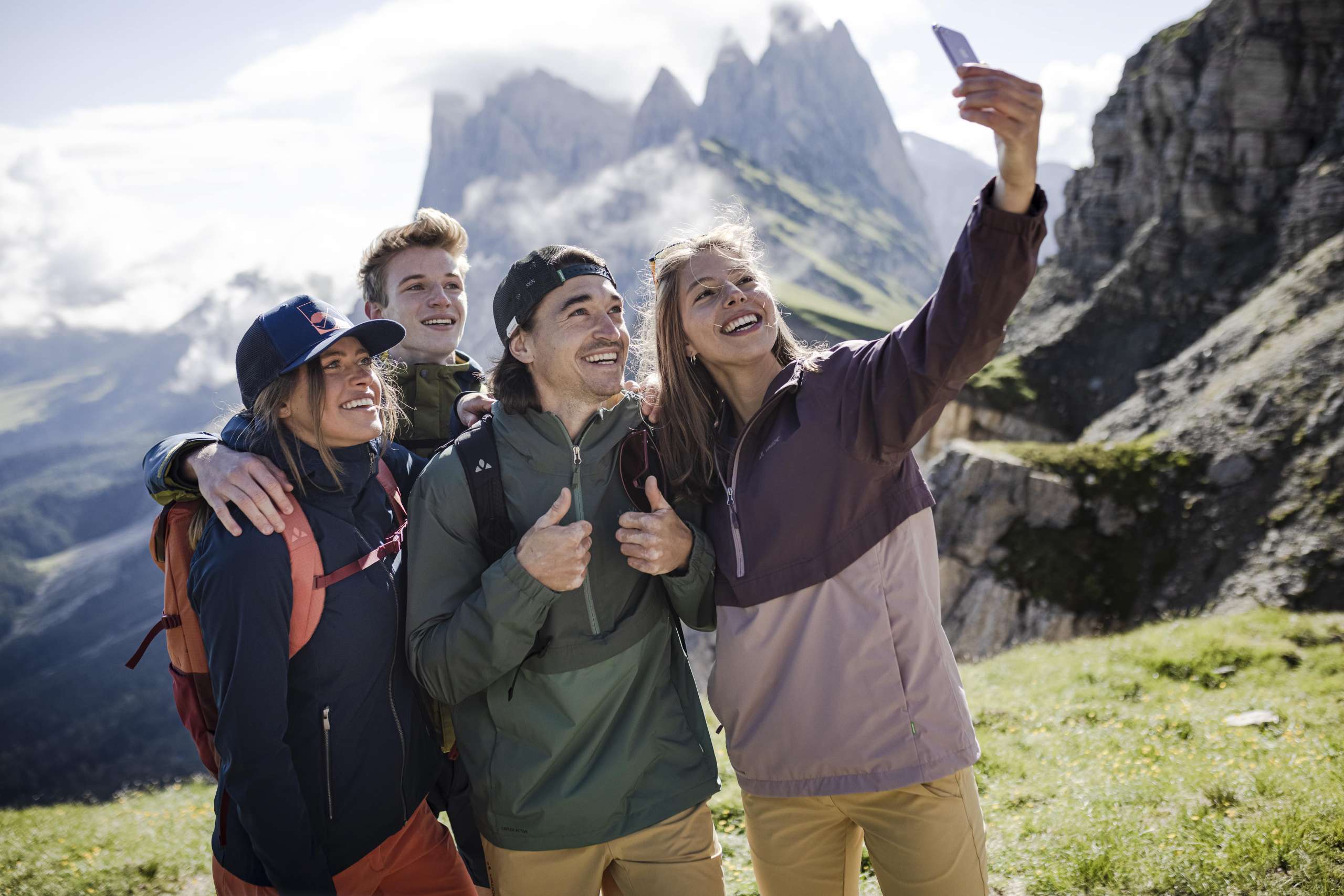 FRILUFTS Geschäft 2 FRILUFTS Geschäft -FRILUFTS Geschäft S22 Trek Hike Modern R7A8219 VAUDE Attenberger 1